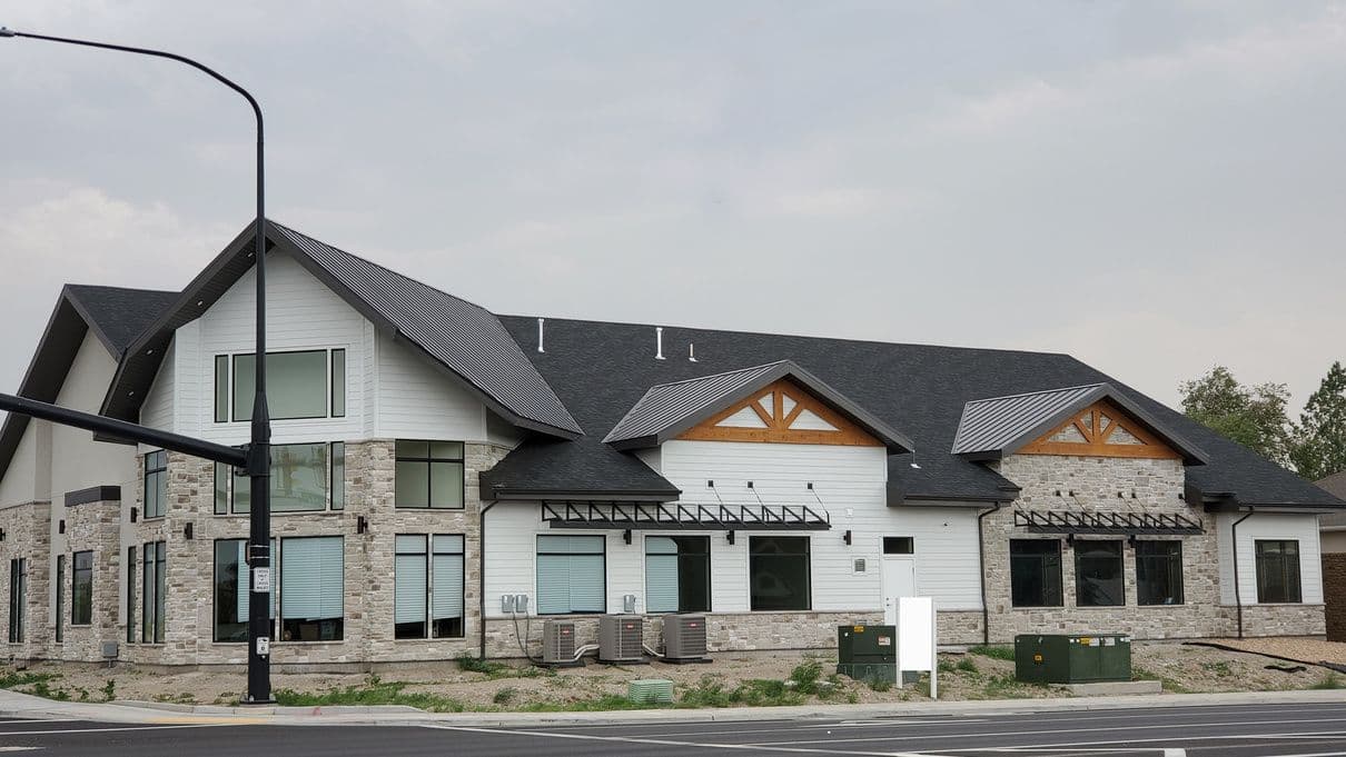 Side elevation of the retail building at 14003 South Redwood Road in Bluffdale