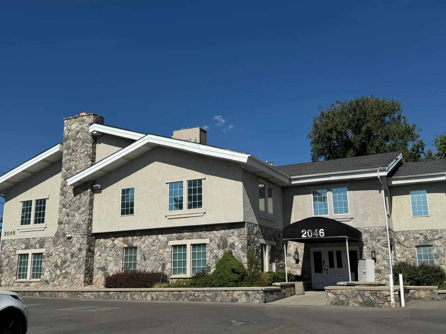 Street elevation of 2046 E Murray Holladay Road, Holladay